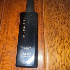 NP Beautiful Volumizing Spray 4.6 Ounces New In Box